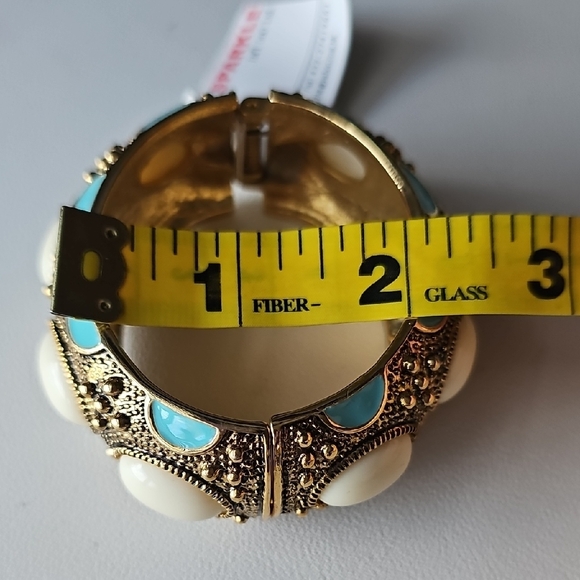 Elegant Ivory Enamek and Turquoise Gold Decorative Bracelet - Picture 4 of 5